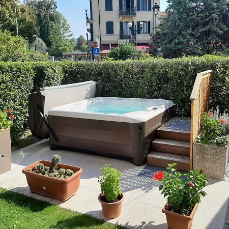 Front Lake Studio With Loft Bed And Pool Bardolino Exteriér fotografie